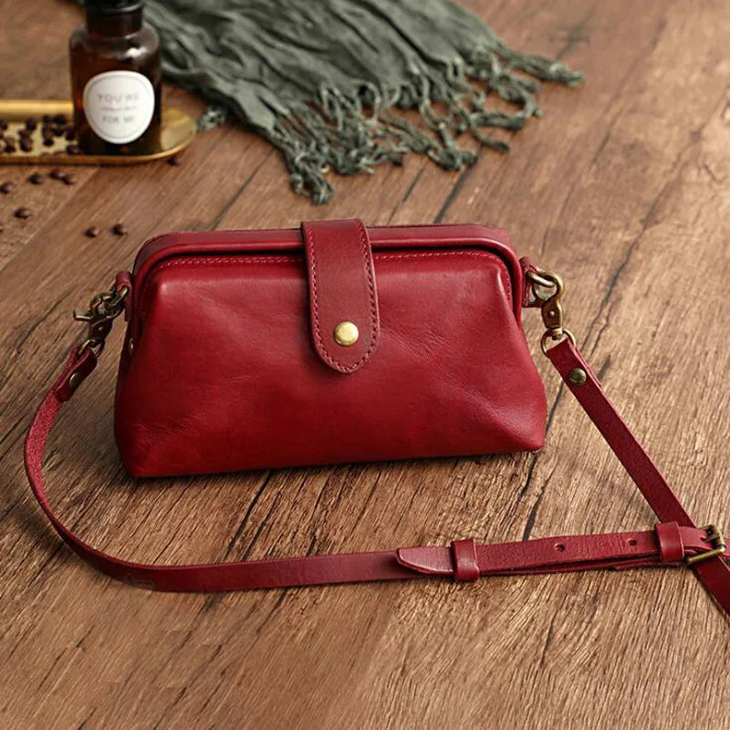 Velissa's Timeless Charm | Unique Vegan Bag
